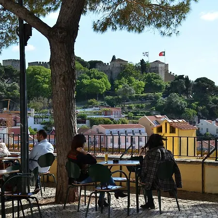 Garden And City Views In Graca * Lisbon